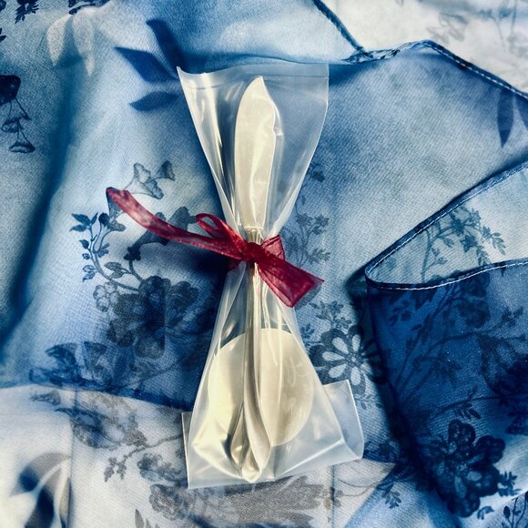 Oneida Tribeca Glossy Master Butter Knife/Butter Server - Picture 1 of 8